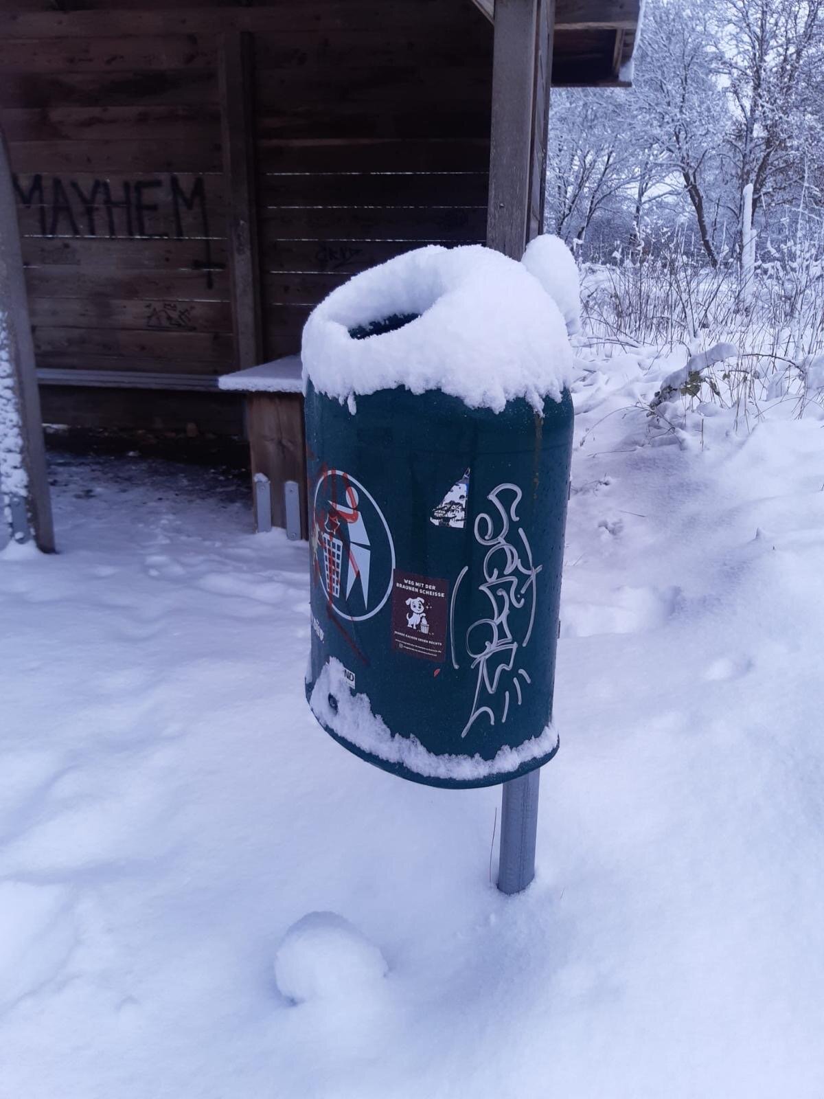 7a335efb-75eb-4c83-995e-7ea12c800aa3