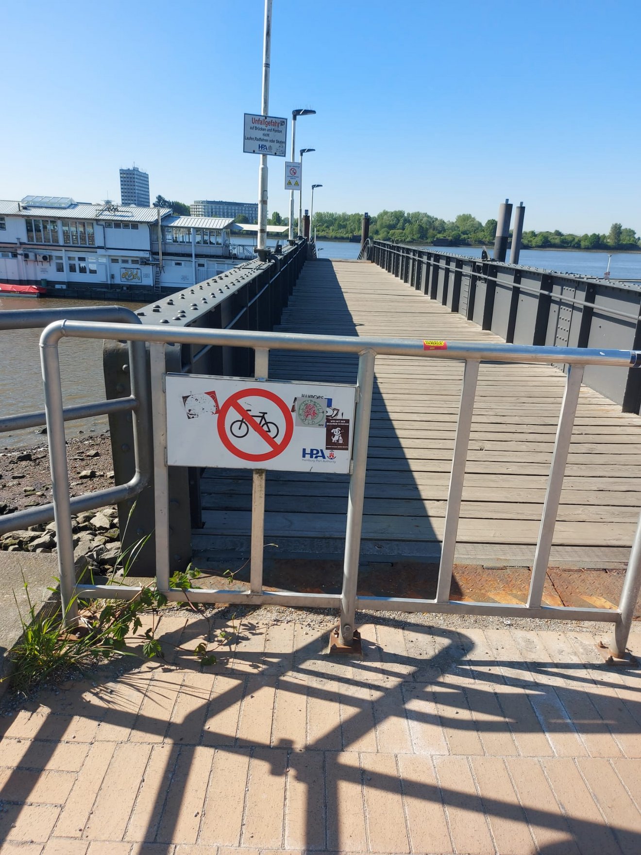 09199b1a-7b7f-4467-8daa-8c286598c702